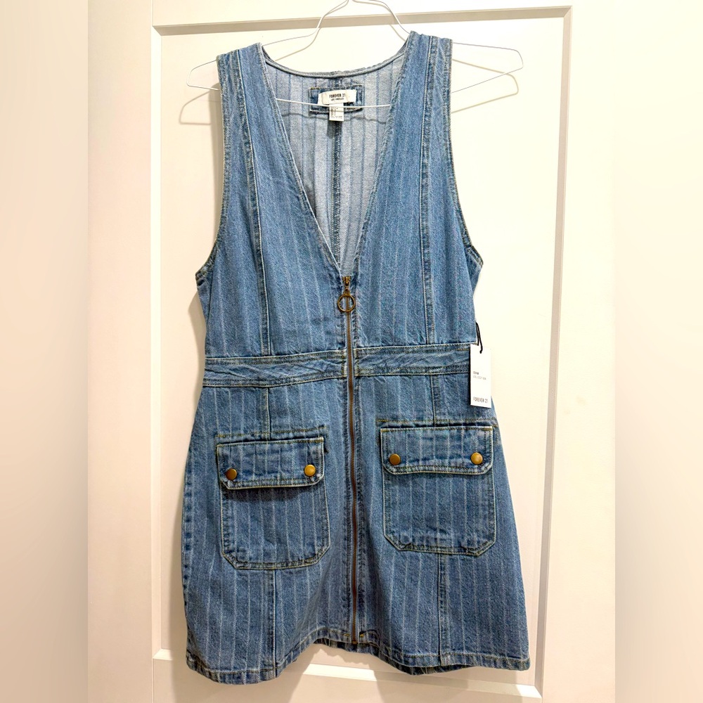 NWT-Forever 21 Blue Denim Collection Zippered V-Neck Dress Size Large w/ Pockets